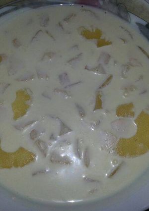 A picture of Pineapple cream dessert.