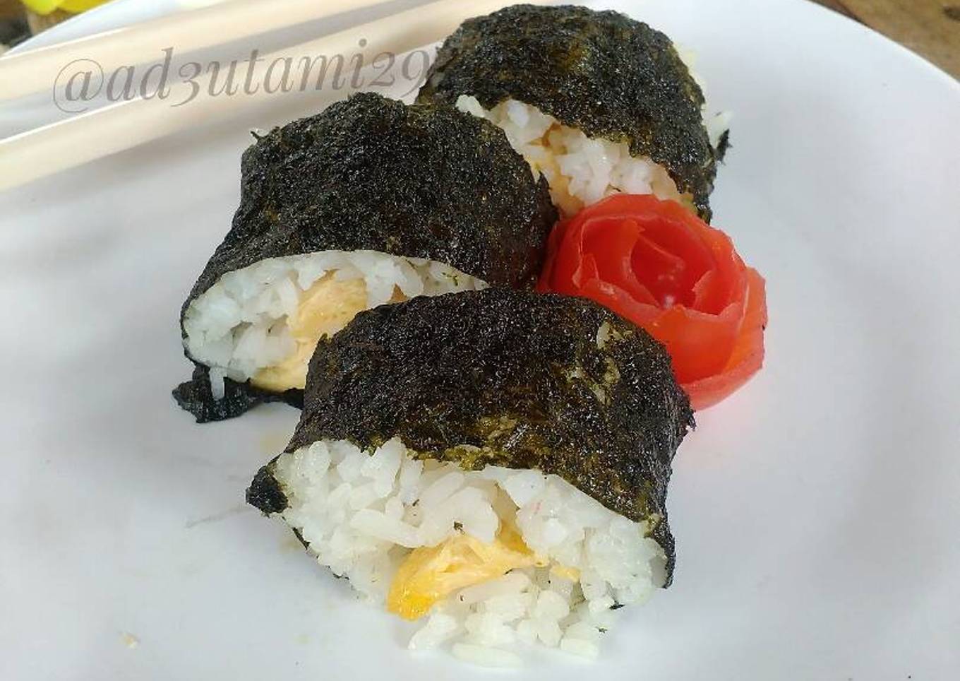 Nasi Gulung Nori Isi Telur #PR_RecookMantenElise