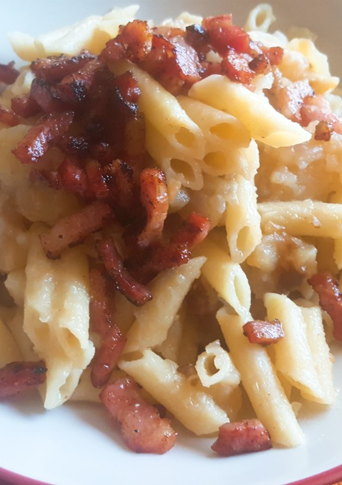 Una foto de Grenadier Marche (pasta con patatas)