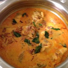 A picture of Fish in coconut gravy.