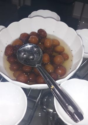 ગુલાબ જામુન(Gulab jamun recipe in Gujarati) રેસીપી મુખ્ય ફોટો