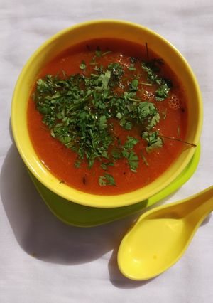 ટોમેટો સુપ (Tomato soup recipe in Gujarati) રેસીપી મુખ્ય ફોટો