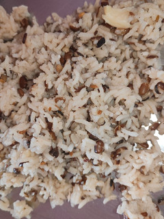 கருப்பு உளுந்து சாதம்(black gram rice recipe in tamil) செய்முறை முக்கிய புகைப்படம்