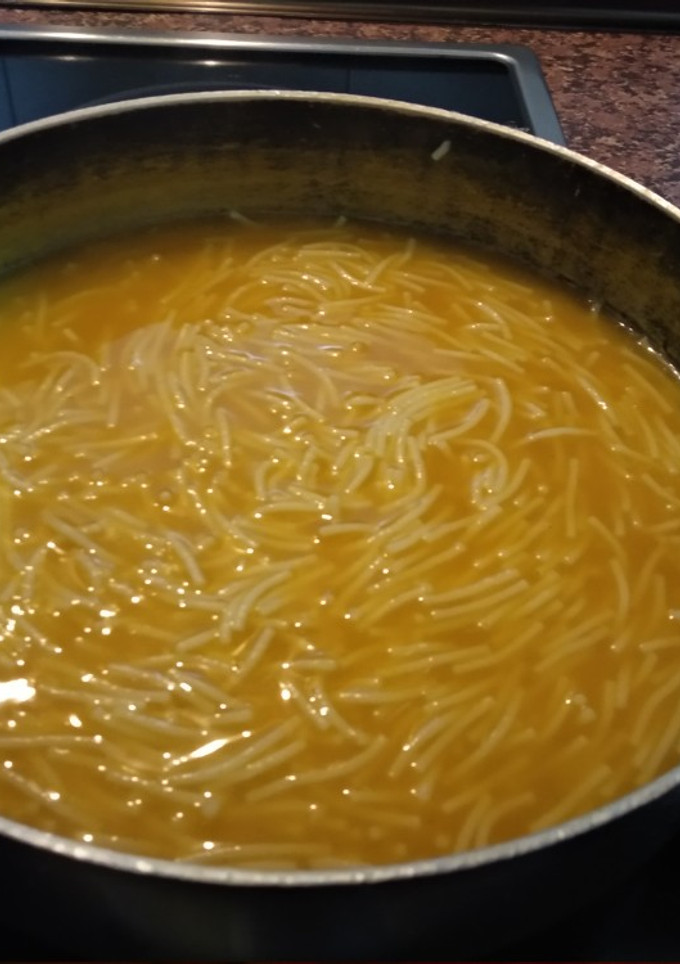 Una foto de Sopa de verdura sencilla