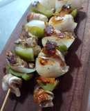 Brochetes/pinchos de cerdo 🐖 con salsa de soja 🫑🧅