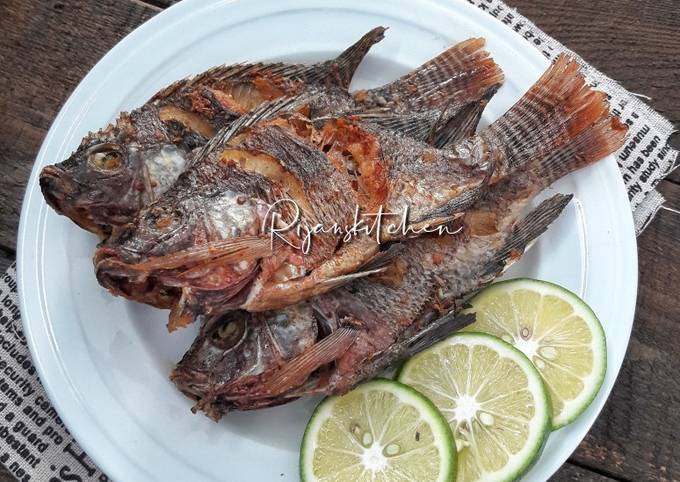 Resep Ikan Nila Goreng Simple oleh Risa Januarti - Cookpad