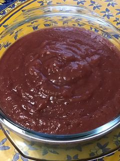 Une photo de Compote de pêches de vigne, pomme et bananes