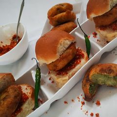 Vada pav A picture of Vada pav.
