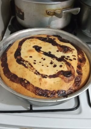 Una foto de Torta casera marmolada