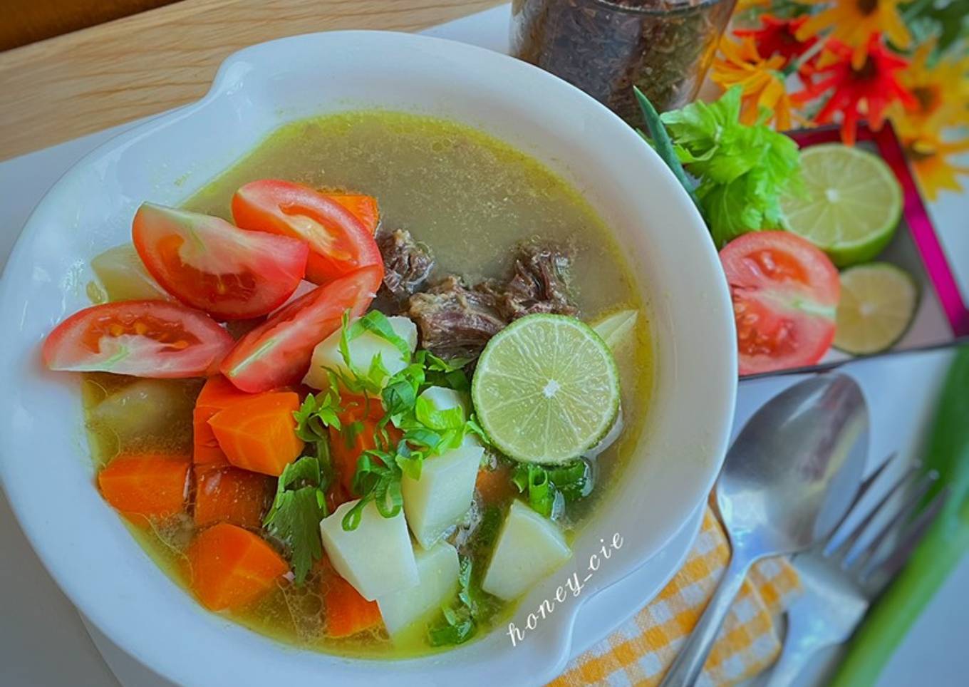 Soto daging santan