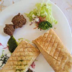 A picture of Falafel roll.