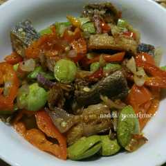 รูปของ Sambal ikan asin pete