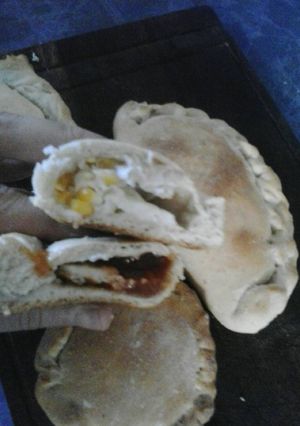 Una foto de Empanadas queso guayaba y de queso maíz