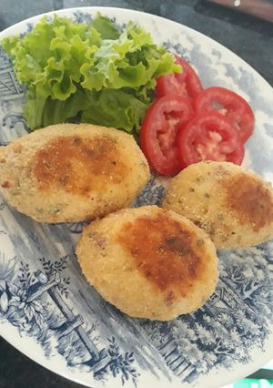Una foto de Croquetas de arroz con jamón y queso!