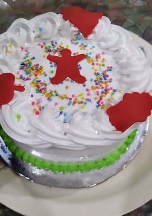 A picture of Eggless pineapple cake.