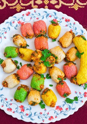 Colourful staff fryums (भुंगडा बटेका) रेसिपी मुख्य फोटो