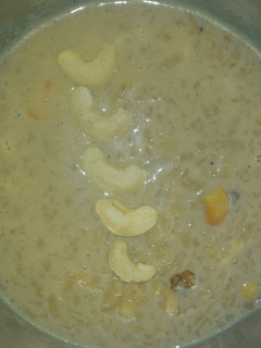 தேங்காய்ப் பால் அவல் பாயாசம்(COCONUT MILK AVAL PAYASAM RECIPE IN TAMIL) செய்முறை முக்கிய புகைப்படம்