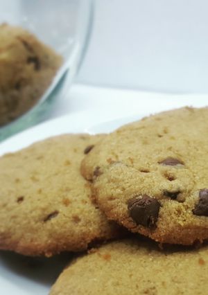 Una foto de Cookies integrales con chips de chocolate