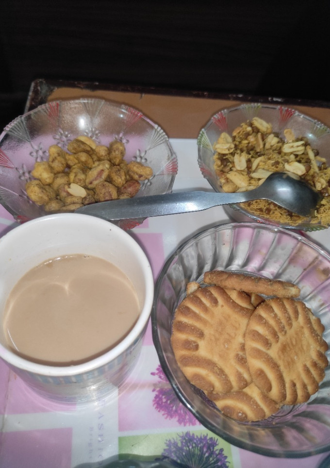 मसाला चाय (masala chai recipe in Hindi) रेसिपी मुख्य फोटो