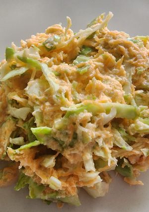 Una foto de Ensalada de col sencilla tipo KFC