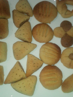 A picture of Simple crunchy cookies.