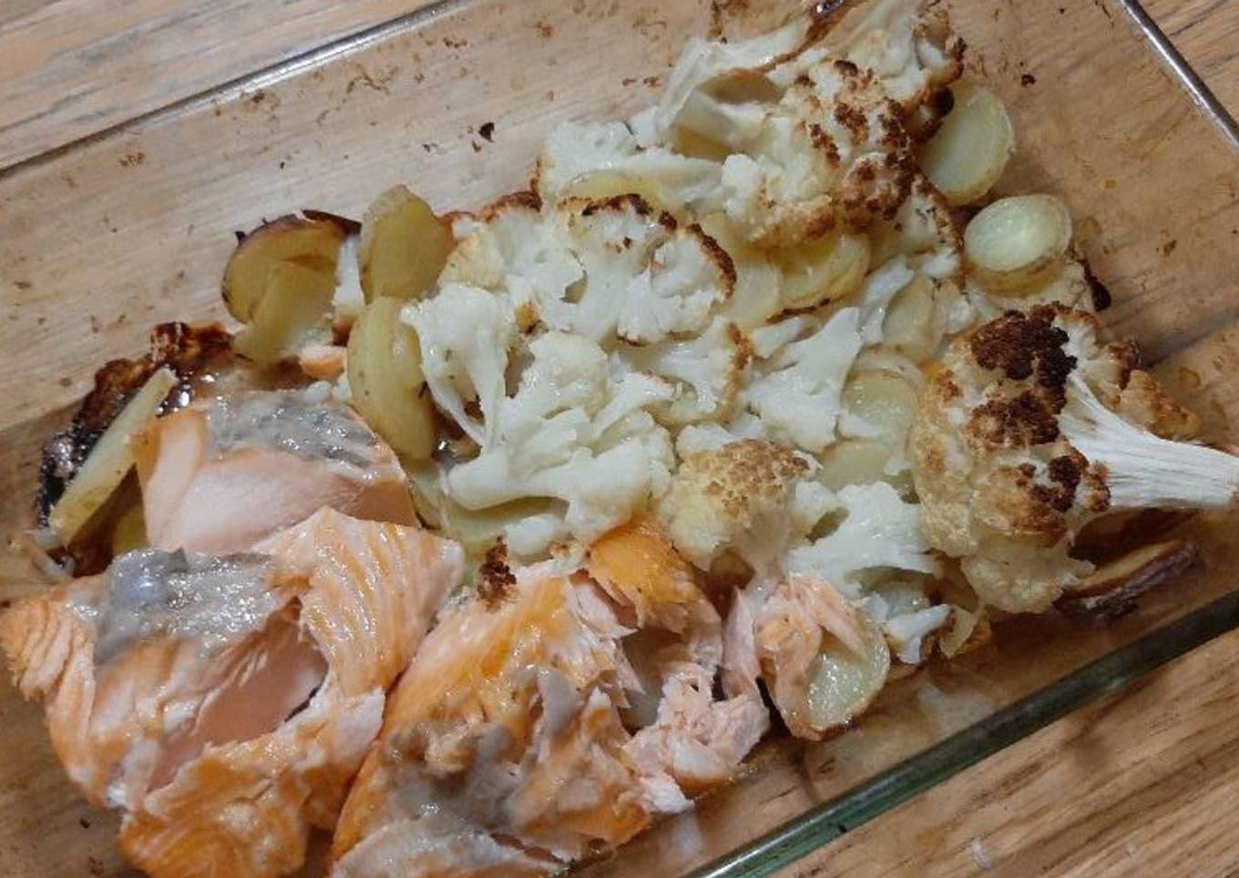 Salmón al horno con verduras