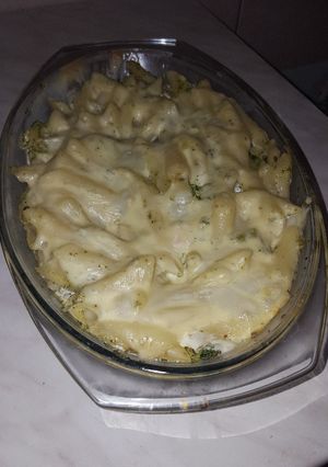 Rakott csirkés-brokkolis tészta recept fotója