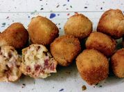 Una foto de cuatro leches