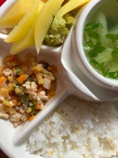 Hình của món Mực xào chua embe.
