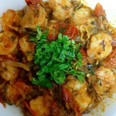 A picture of Prawns with dry fenugreek leaves.