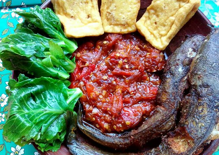 Langkah Mudah untuk Membuat Sambel Brambang Ala Ria #Selasabisa #BikinRamadanBerkesan, Lezat