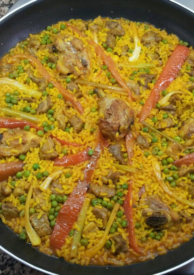 Una foto de Paella