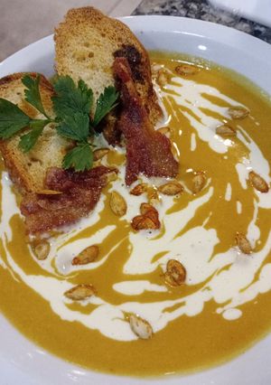 Una foto de Mi sopa crema de calabaza 🎃