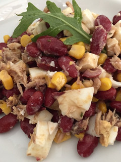 Una foto de Ensalada de alubias fácil