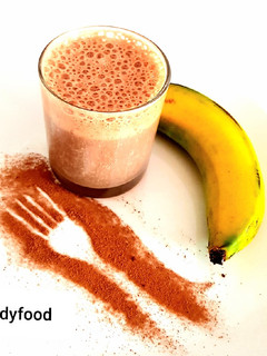 A picture of Skim Milk, Banana, and Cinnamon Smoothie 🥛🍌🍌.