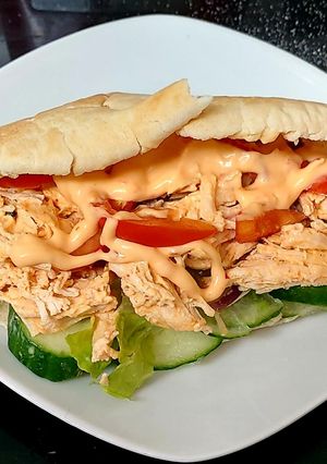A picture of My Leftover Chicken On a pitta Bread 💜.