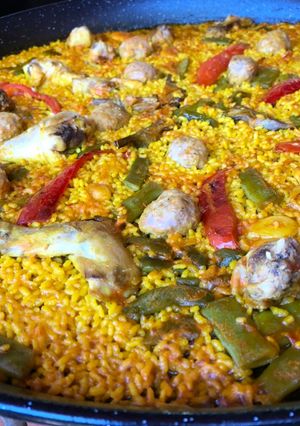 A picture of Valencian Paella 🥘.