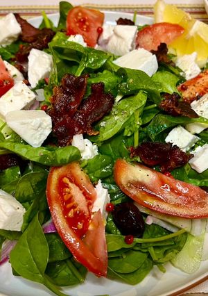 Une photo de Salade de jeunes pousses d’épinards et feta