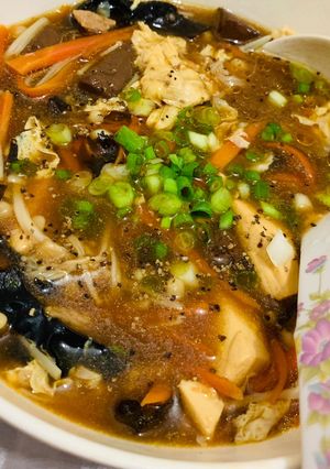 A picture of Hot and Sour Soup 🥣 Easy Basic Version (Suan La Fen, Da Lu Mian).