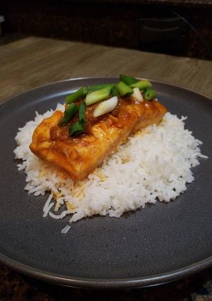 A picture of Red Curry Salmon.