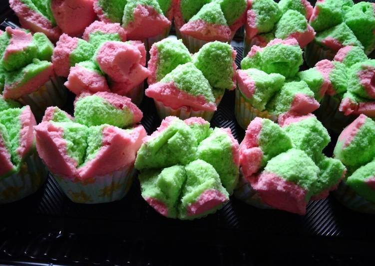 Bolu kukus mekar irit