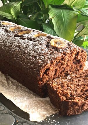 Una foto de BUDÍN INTEGRAL DE CHOCOLATE Y BANANA 🍫🍌