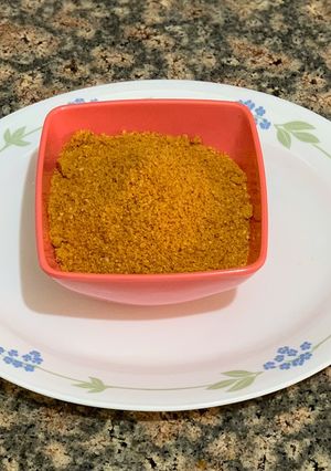 A picture of Idli podi gun powder.