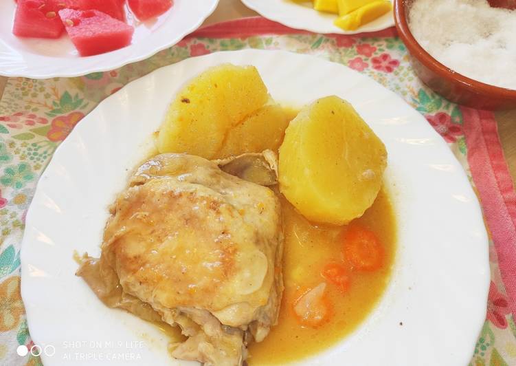 Pollo guisado en olla WMF multifunción