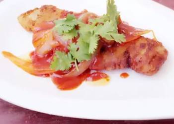 Easiest Way to Prepare Appetizing Fried Fish With Onion In Heinz Tomato And Chili Sauce