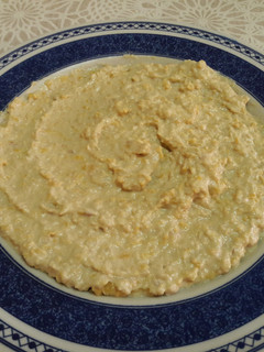 Una foto de Hummus fermentado de garbanzo y tofu vegano