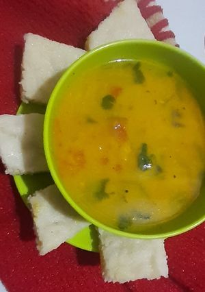 ઈડલી સંભાર (Idli Sambhar Recipe In Gujarati) રેસીપી મુખ્ય ફોટો