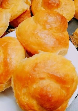 Hình của món Classic Brioche(Bánh mì Brioche cổ điển).