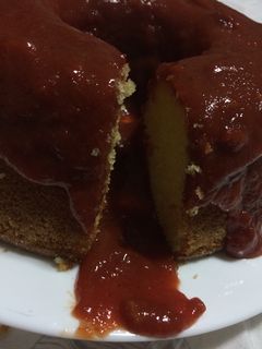Foto de Bolo de fubá com cobertura de goiabada