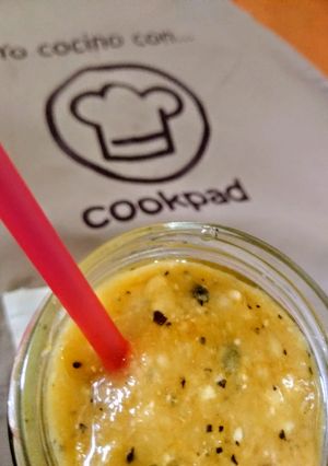 Una foto de Smoothie de Parchita (maracuyá) y mango